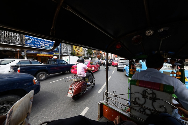 Wat Traimitr-NOV13-035